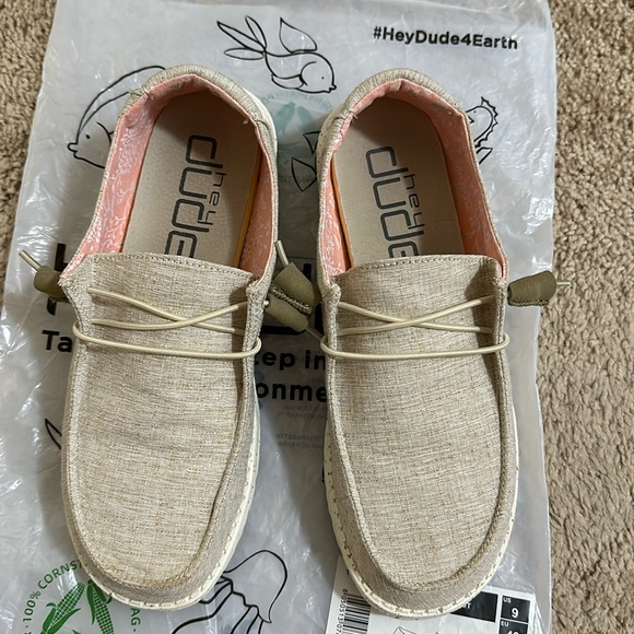 Hey dude Wendy - Picture 1 of 5